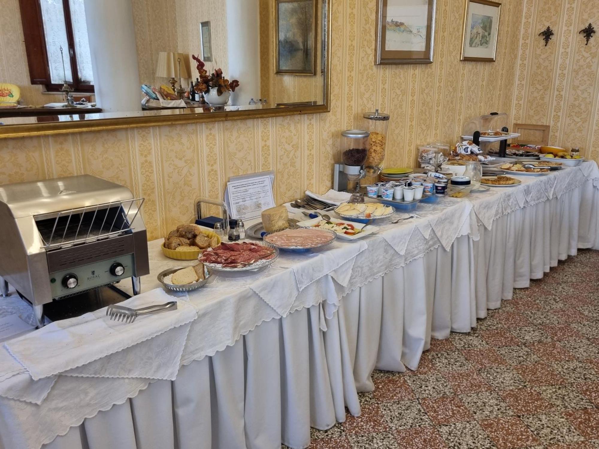 Albergo Il Marzocco - Hotel Dal 1860 Montepulciano Stazione Kültér fotó